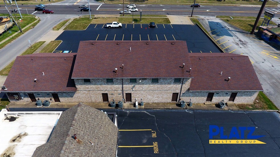 More Photos Of 7510 Market St, Youngstown Storefront Retail Office For Lease