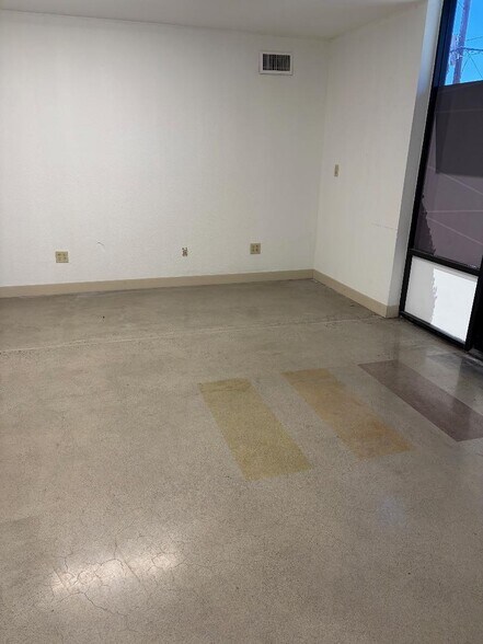 More Photos Of 495 Madera Ave, San Jose Service For Lease