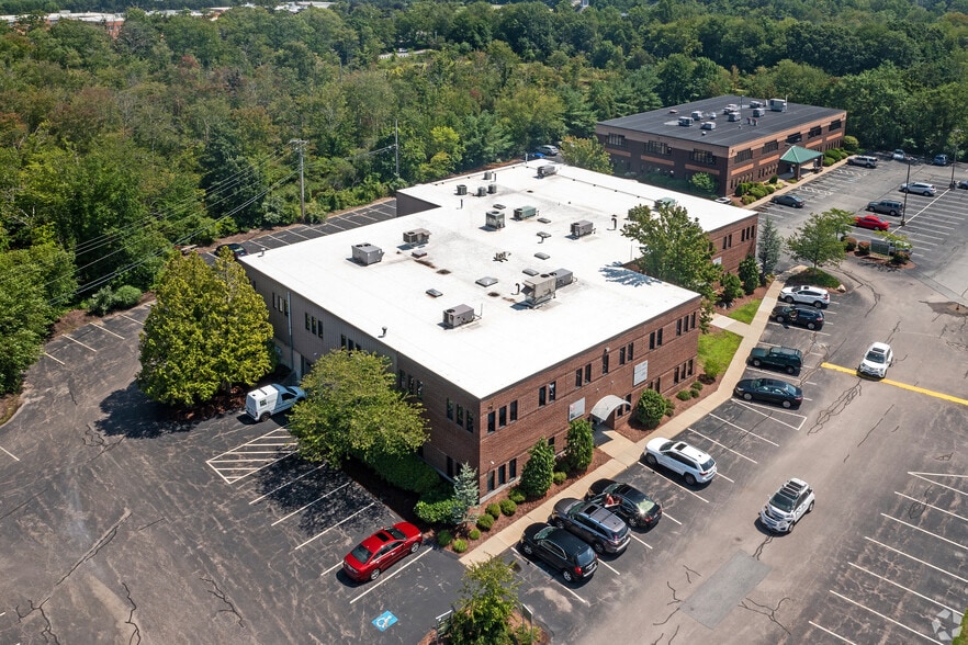 More Photos Of 6 Blackstone Valley Pl, Lincoln Office For Sale