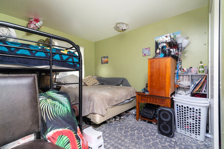 More Photos Of 2444 E Willetta St, Phoenix Multifamily For Sale