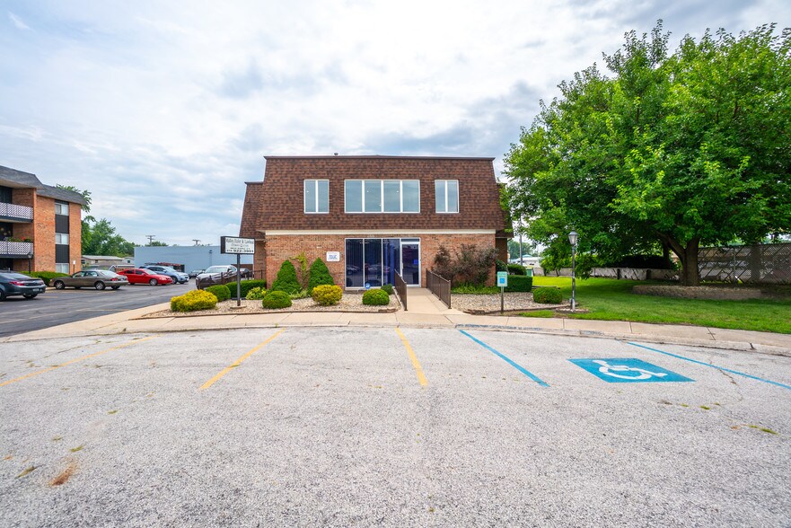 More Photos Of 9635 Saric Ct, Highland Office For Lease