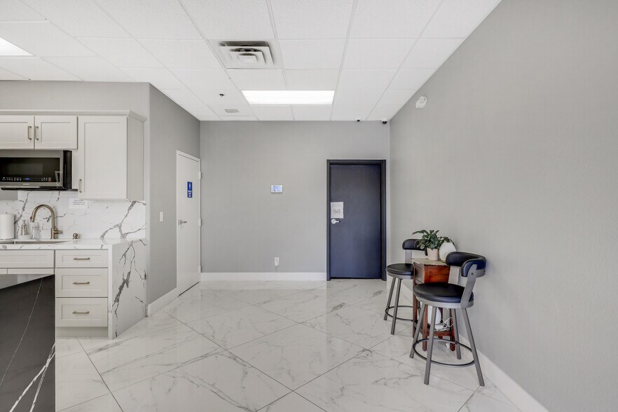 More Photos Of 4187 S Pecos Rd, Las Vegas Medical For Sale