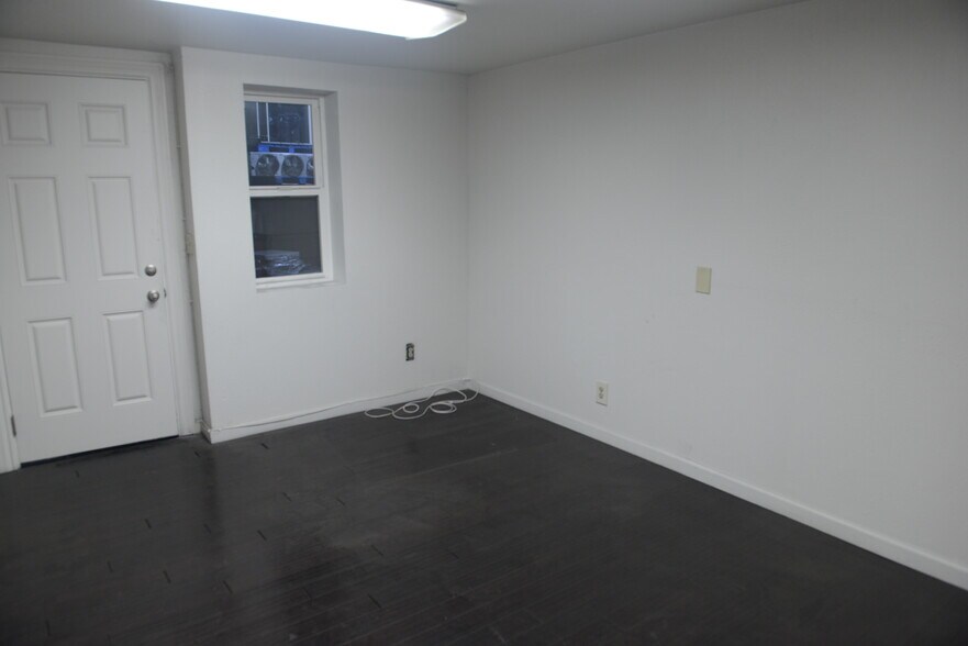 More Photos Of 985 Richard Ave, Santa Clara Food Processing For Lease