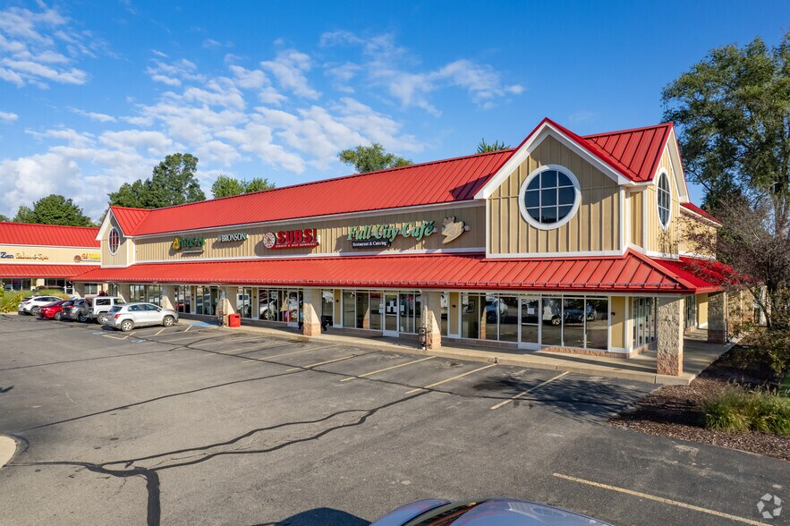 Primary Photo Of 7910 Oakland Dr, Portage Unknown For Lease