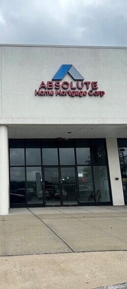 More Photos Of 520 US Highway 9, Manalapan Township Unknown For Lease