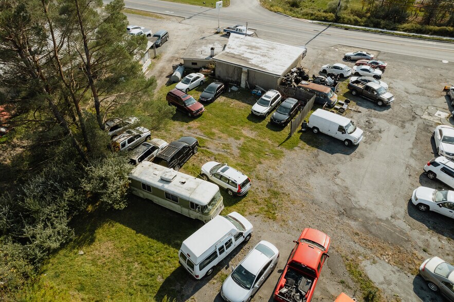 More Photos Of 100 E Broadway, Monticello Auto Repair For Sale