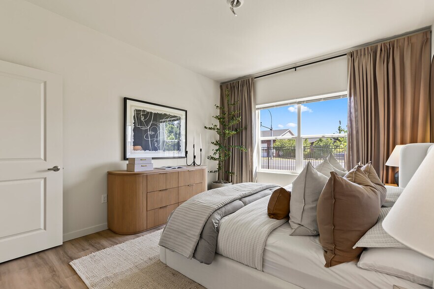 More Photos Of 7011 NE 126th St, Vancouver Apartments For Sale