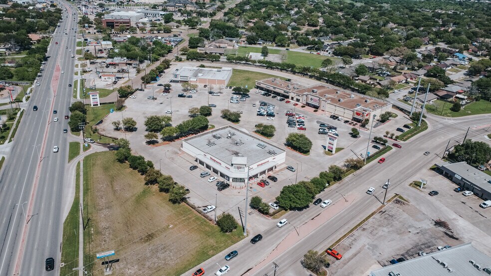 Primary Photo Of 5206 N Navarro St, Victoria Unknown For Lease