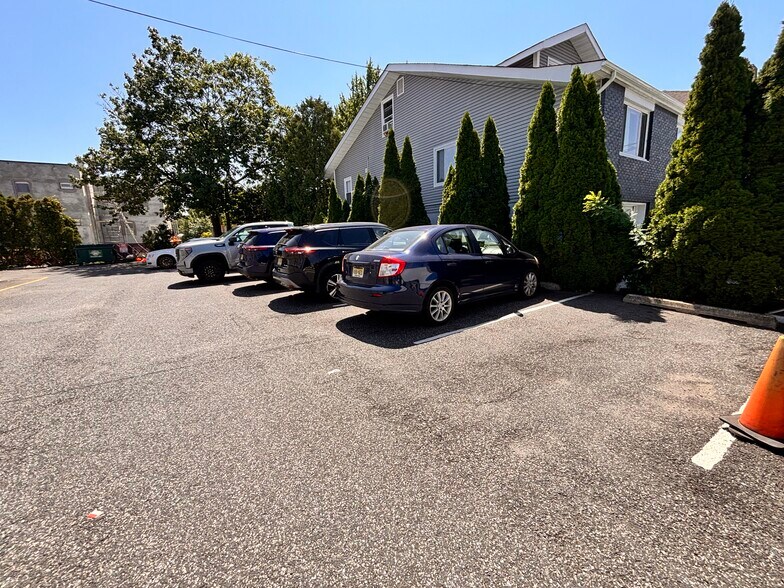 More Photos Of 742 Bergen Blvd, Ridgefield Loft Creative Space For Lease