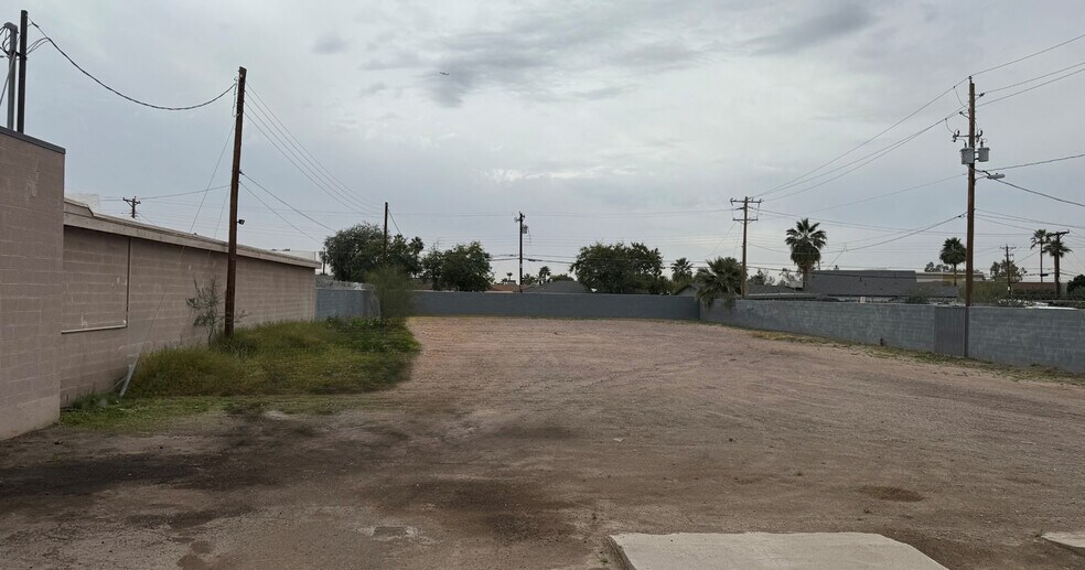 More Photos Of 7809 E McDowell Rd, Scottsdale Unknown For Lease