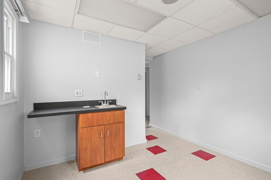 More Photos Of 470 State Route 79, Morganville Medical For Lease