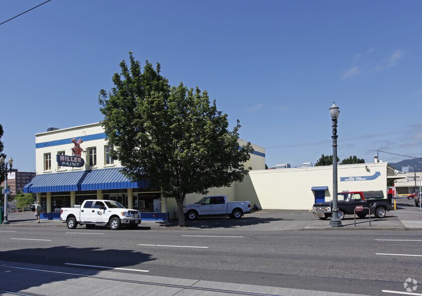 Primary Photo Of 317 SE Grand Ave, Portland Freestanding For Sale