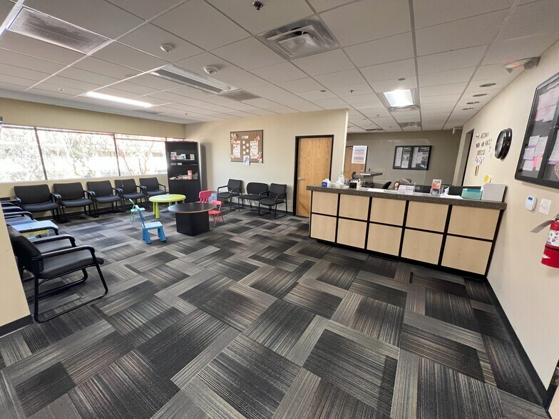 More Photos Of 3707 N 7th St, Phoenix Office For Lease