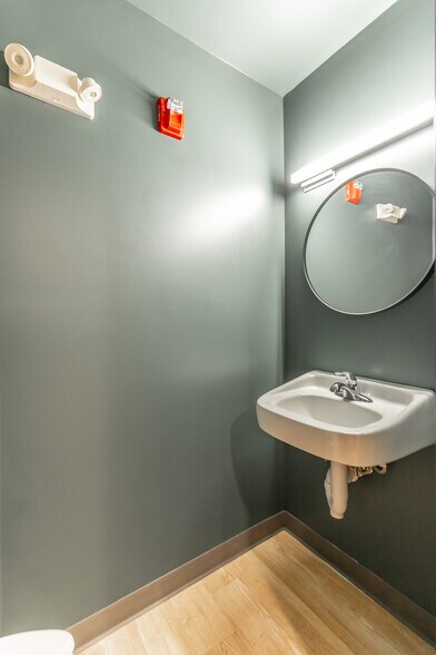 More Photos Of 929 Spring Creek Rd, Chattanooga Medical For Lease