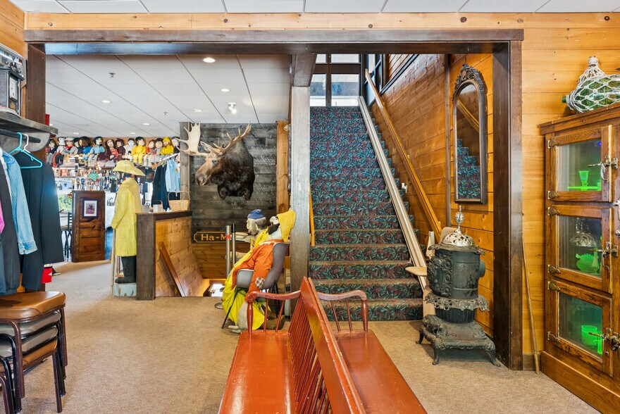 More Photos Of 161 Main St, Woolwich Restaurant For Sale