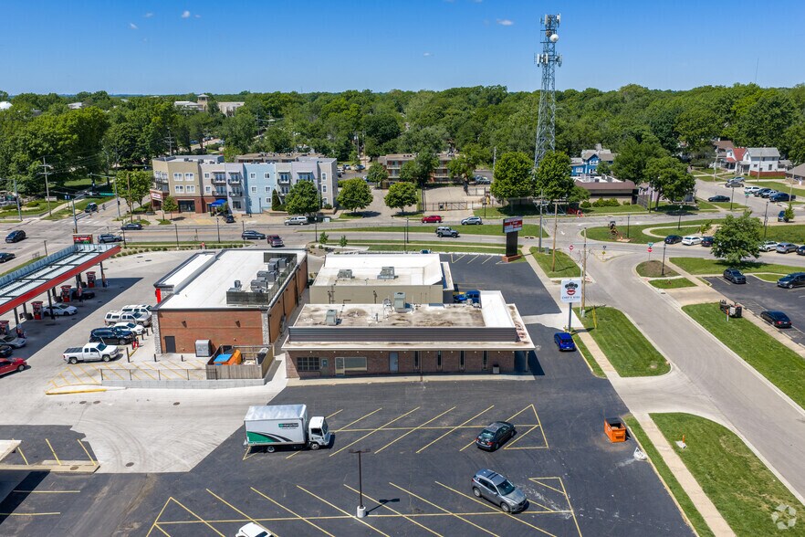 More Photos Of 1620-1620 SW Washburn Ave, Topeka General Retail For Sale