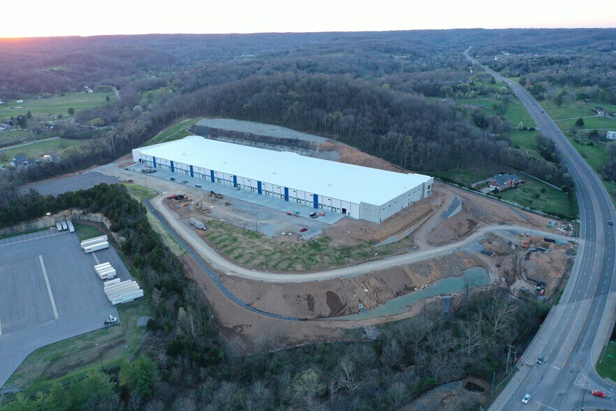 Primary Photo Of 1100 Springfield Hwy, Goodlettsville Warehouse For Lease