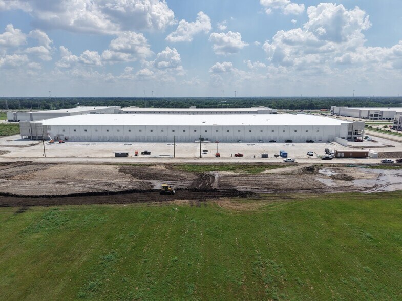 More Photos Of Sam Houston Pky, Houston Unknown For Lease