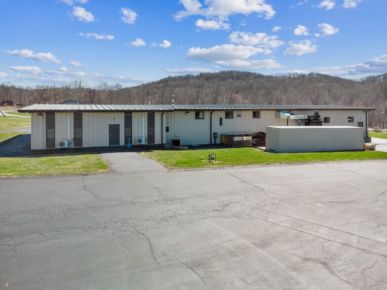 More Photos Of 263 Armbrust Road rd, Greensburg Warehouse For Sale