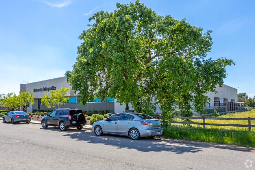 More Photos Of 604 N Magnolia Ave, Clovis Medical For Lease