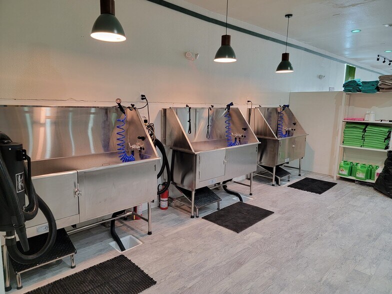 More Photos Of 218-220 S Myrtle Ave, Monrovia Storefront Retail Office For Lease