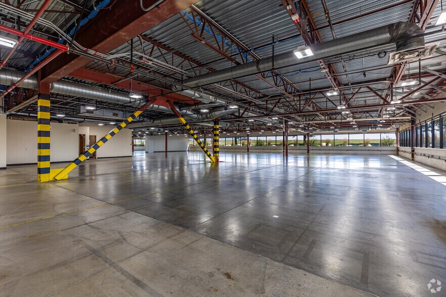 More Photos Of 3250 Pennsylvania Ave, Ogden Research And Development For Sale