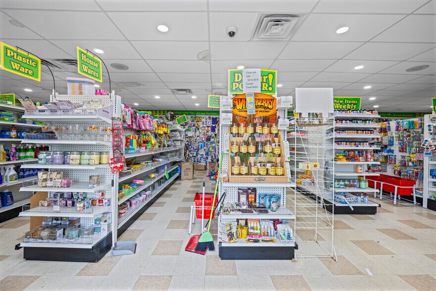 More Photos Of 11502-11538 E 7 Mile Rd, Detroit Freestanding For Sale