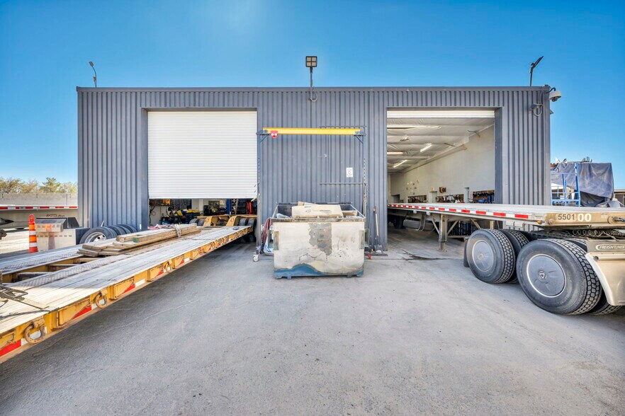 More Photos Of 9275 S Jones Blvd, Las Vegas Industrial For Sale