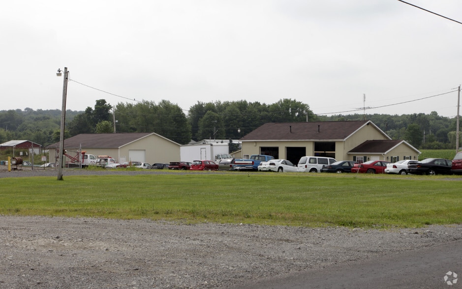More Photos Of 10320 Brosius Rd, Garrettsville Service For Sale