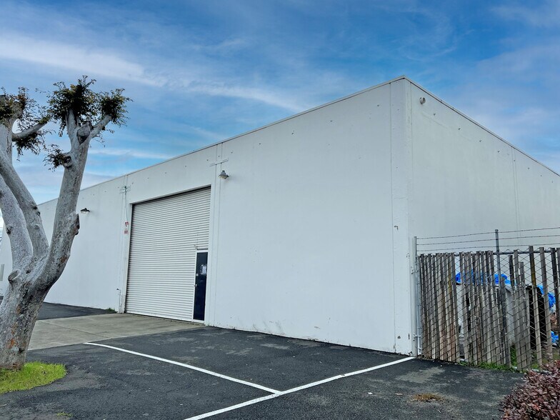 More Photos Of 2111 Bluebell Dr, Santa Rosa Service For Sale