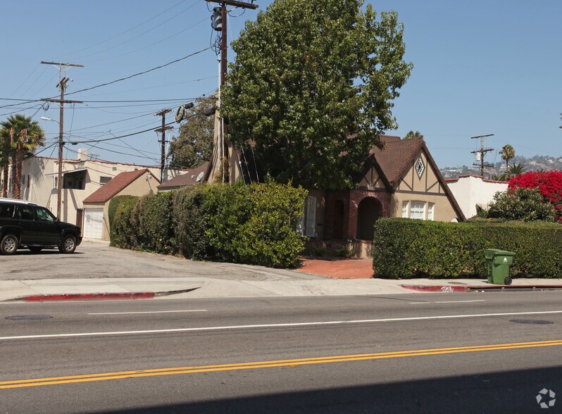 More Photos Of 715 N Crescent Heights Blvd, West Hollywood Office Residential For Lease