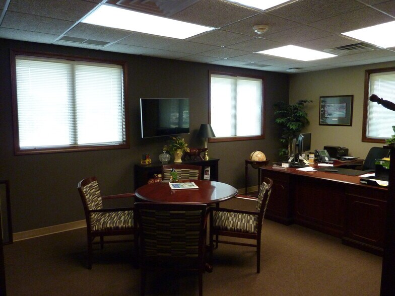 More Photos Of 1477 E 83rd Ave, Merrillville Medical For Lease