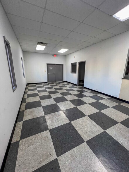 More Photos Of 4701 Commercial Dr NW, Huntsville Warehouse For Lease
