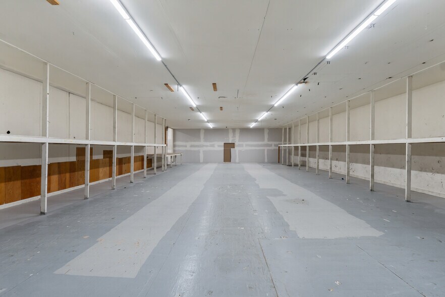 More Photos Of 703 N 7th St, Chewelah Manufacturing For Sale