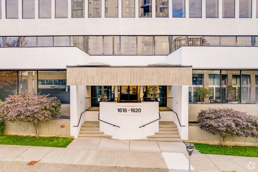 More Photos Of 1618-1620 8th Ave, Vancouver Office For Lease