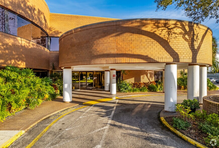 More Photos Of 13575 58th St N, Clearwater Office For Sale