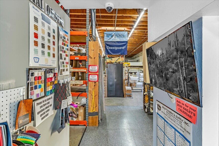 More Photos Of 1401 N Bailey Ln, Tucson Showroom For Sale