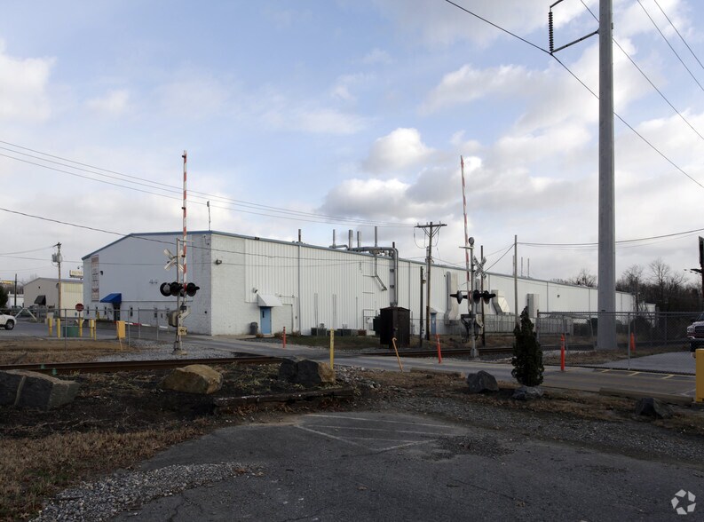 More Photos Of 573 Bellevue Rd, Newark Warehouse For Lease