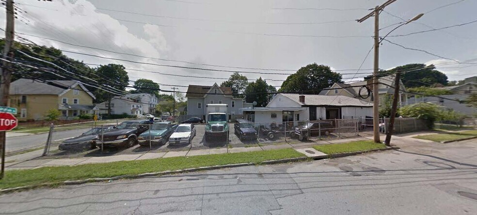 More Photos Of 100 N Hamilton St, Poughkeepsie General Retail For Sale