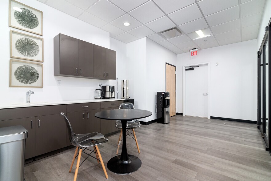 More Photos Of 6803 E Main St, Scottsdale Apartments For Sale