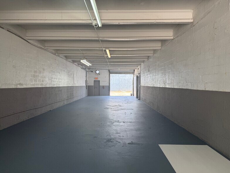 More Photos Of 743-749 NW 23rd St, Miami Food Processing For Sale