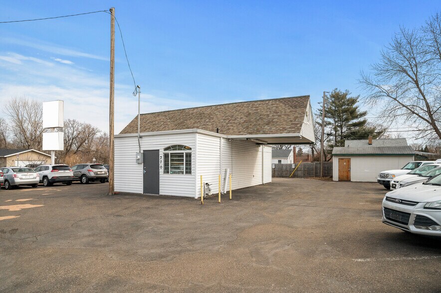 More Photos Of 370 W Maryland Ave, Saint Paul Auto Dealership For Sale
