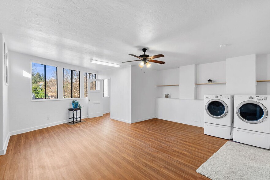 More Photos Of 220 Parker Ave, Rodeo Storefront Retail Residential For Sale