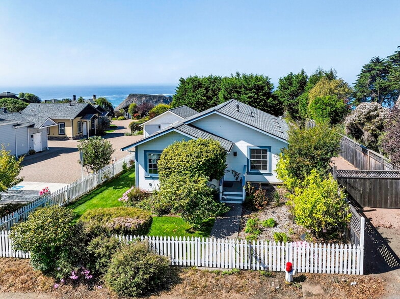 More Photos Of 5920 CA-1, Elk Hotel For Sale