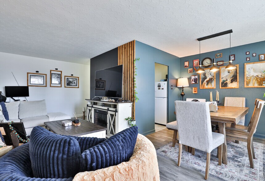 More Photos Of 1059 Don Mills Rd, Toronto Apartments For Sale