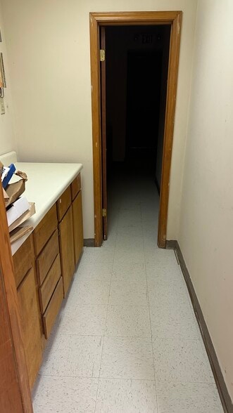 More Photos Of 1580 Connally Dr, Atlanta Office For Lease