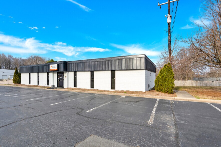 More Photos Of 1473 Dale Earnhardt Blvd, Kannapolis Medical For Lease
