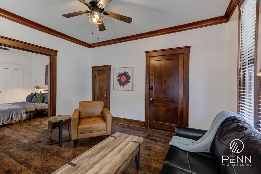 More Photos Of 2033 Young Ave, Memphis Multifamily For Sale