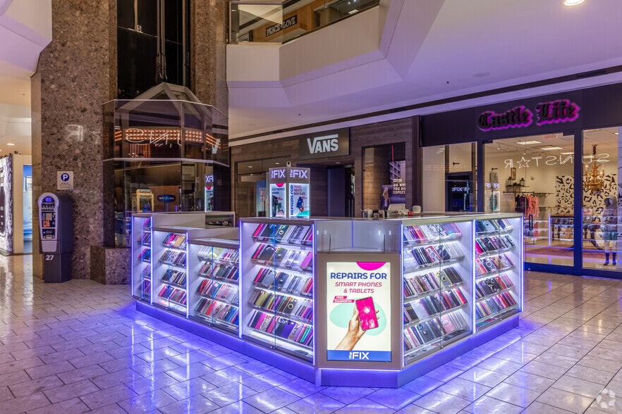 More Photos Of 100 Greyrock Pl, Stamford Unknown For Lease