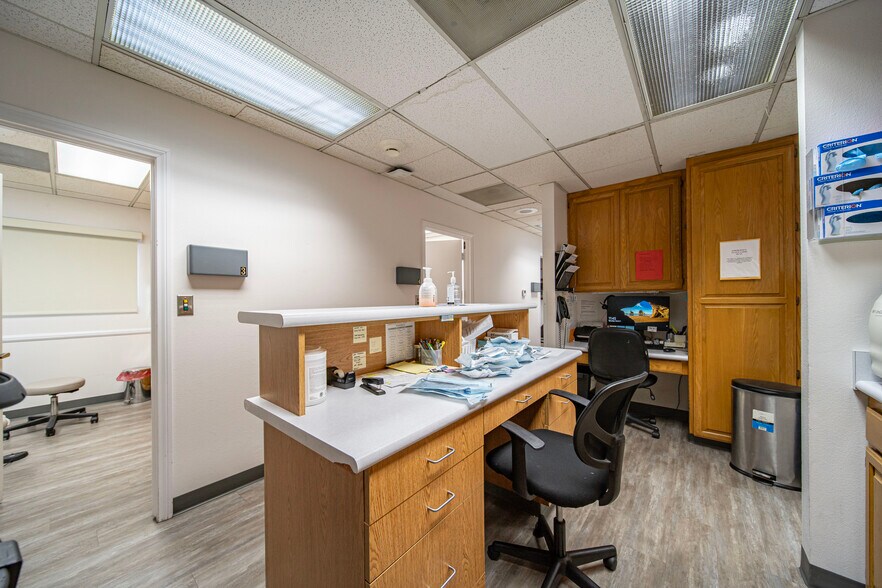 More Photos Of 315 E Route 66, Glendora Healthcare For Lease